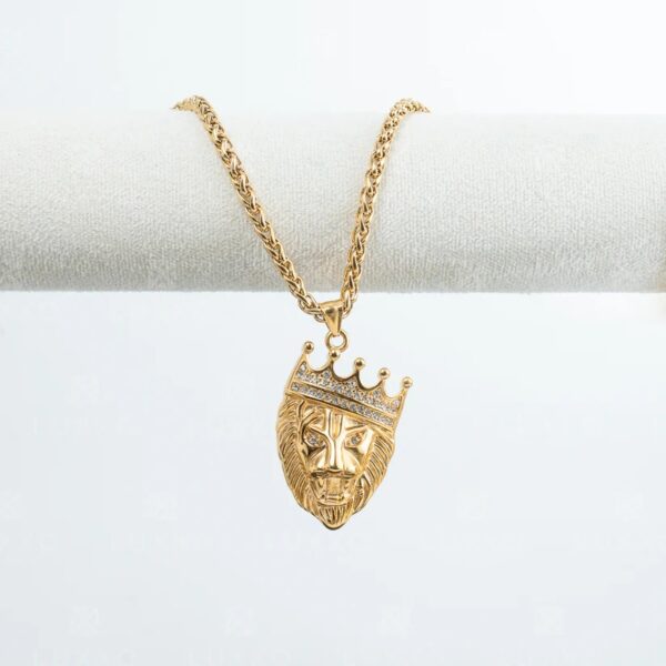 1743733103WhatsApp Image 2025-04-03 at 8.58.14 PM (6) Dije Rey león Oro Laminado 18k