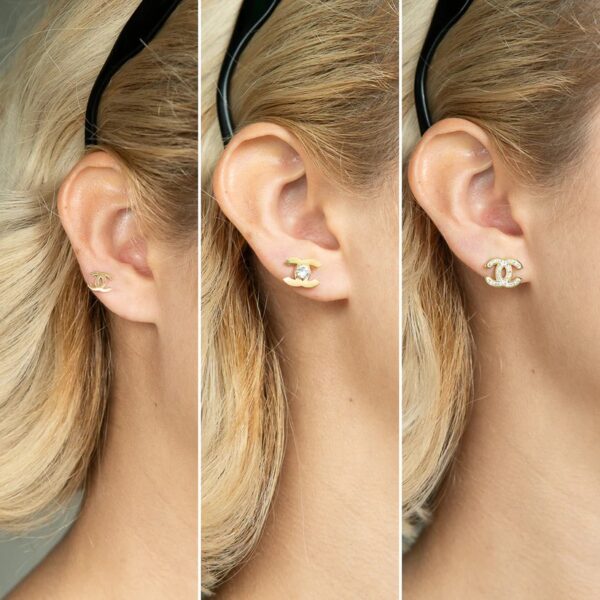 Set x3 Pares de Aretes CH en Oro Laminado 18k – Elegancia Versátil para Cada Día.