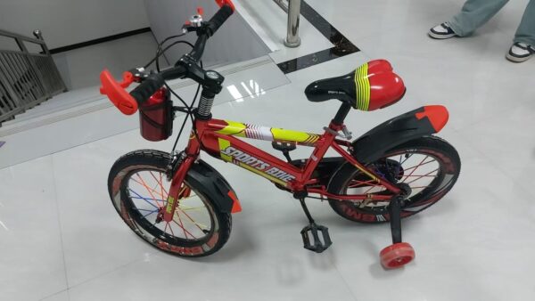 WhatsApp Image 2025-10-04 at 5.41.00 PM11 Bicicleta Para niños Rin 16 Con termo