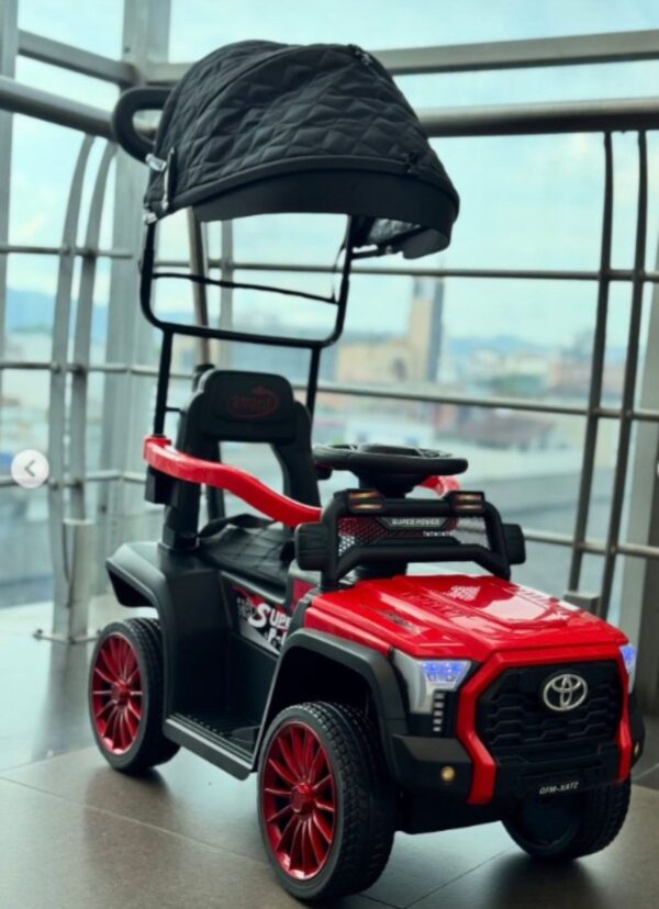 WhatsApp Image 2026-05-06 at 8.36.43 AM11 Super Carro Montable Eléctrica con Control Remoto rf1742194