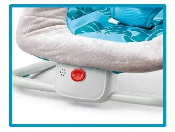 Silla Mecedora Anti Fluido Con  Vibración Pará Bebés Color Blanco