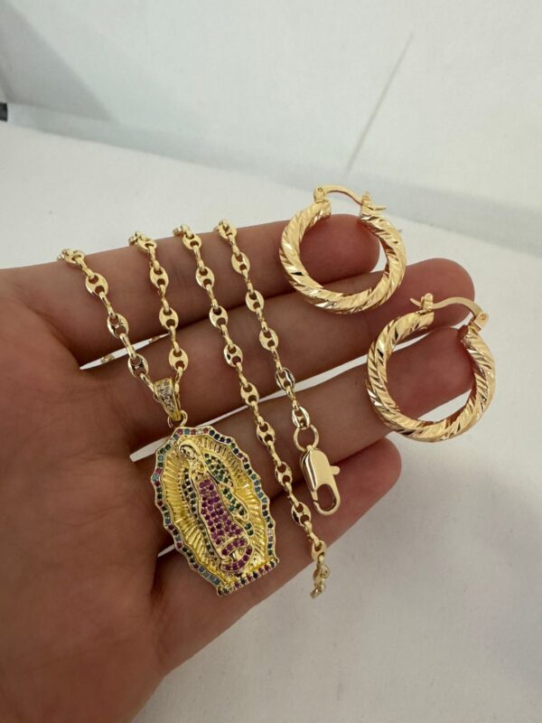 Conjunto Dama Gucci + Virgen de Guadalupe + Candongas Oro Laminado 18K | Elegancia y Fe
