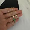Cadena Singapur con Cruz Verde Esmeralda Oro Laminado 18K | Fe y Elegancia
