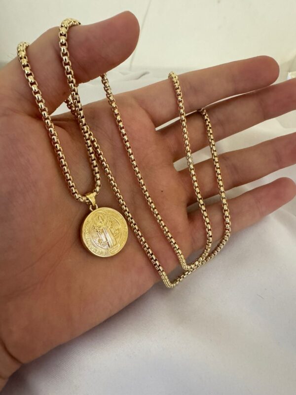 Collar San Benito Oro Laminado 18K | Protección y Fe