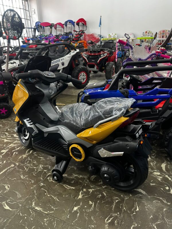 nmax dorada niños 1 Moto Eléctrica Infantil Enmax 12V Dorada