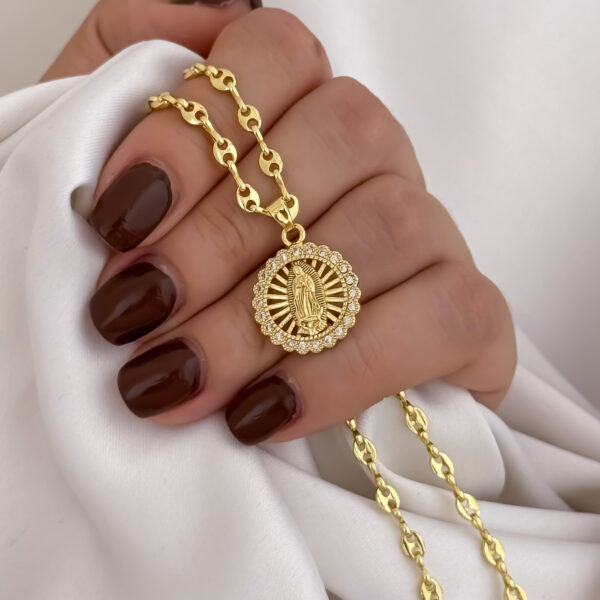 Cadena Gucci Dama + Dije Virgen de Guadalupe Oro Laminado 18K | Elegancia y Devoción